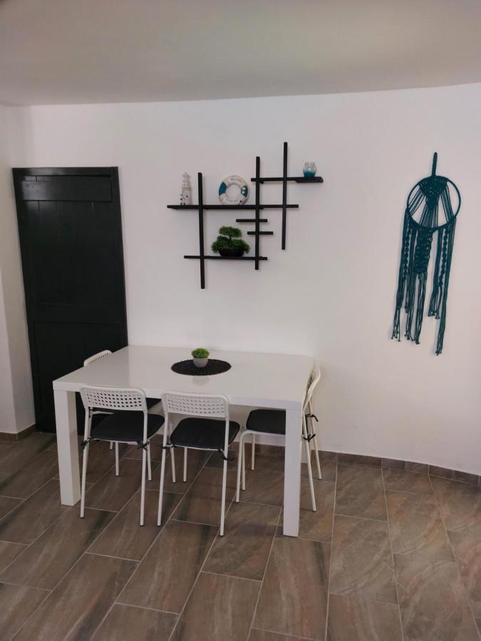 Apartments Maltasic Vir Bagian luar foto