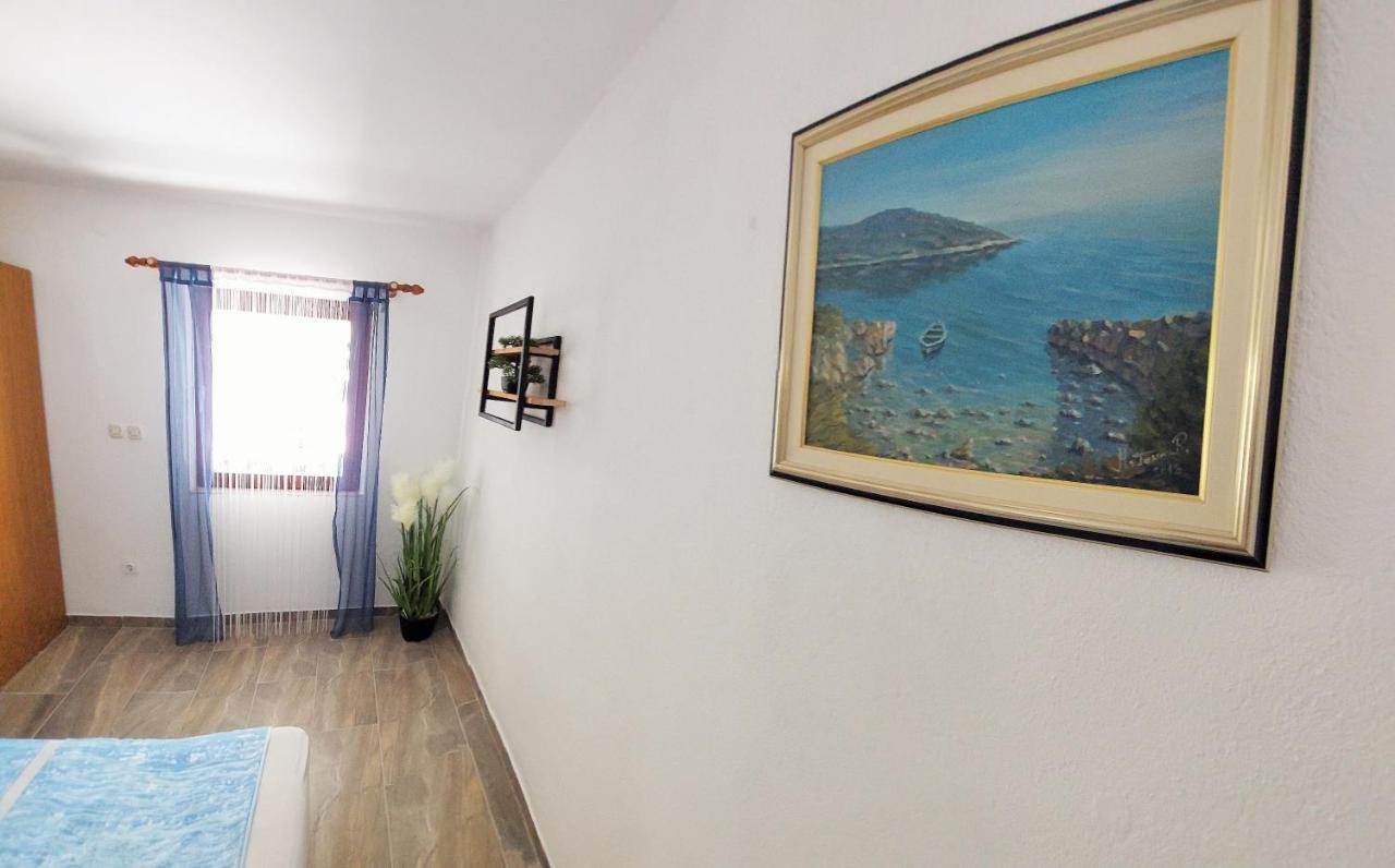 Apartments Maltasic Vir Bagian luar foto