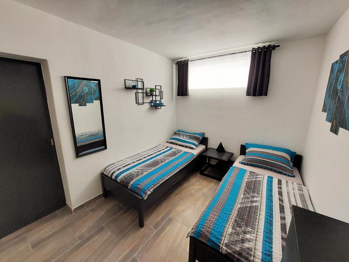 Apartments Maltasic Vir Bagian luar foto