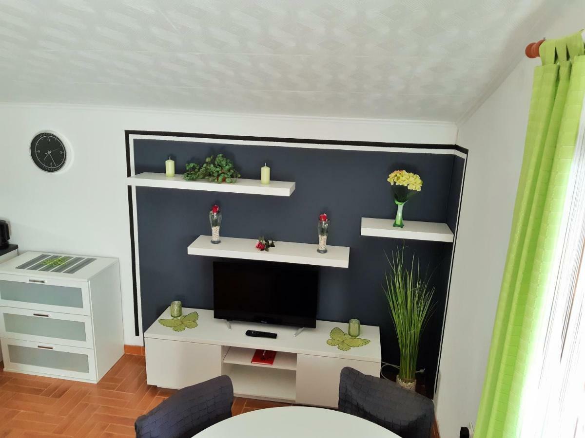 Apartments Maltasic Vir Bagian luar foto