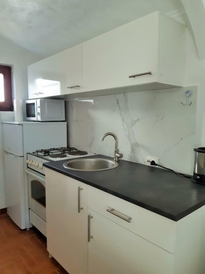 Apartments Maltasic Vir Bagian luar foto